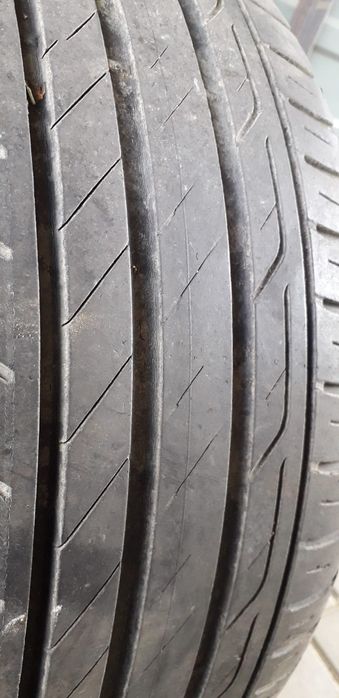 2 opony 225/45/R17 letnie  Bridgestone