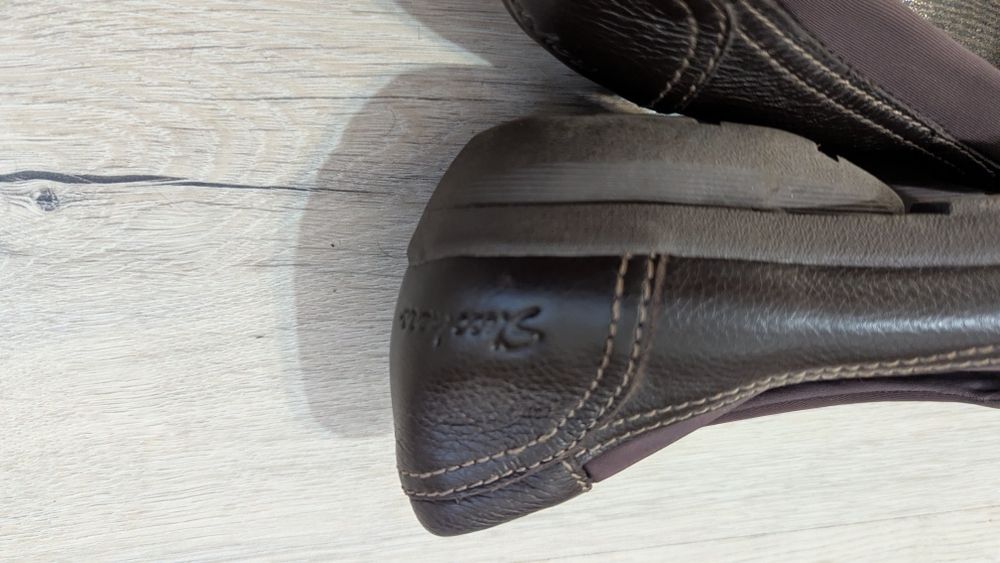 Шкіряні туфлі, Skechers 39