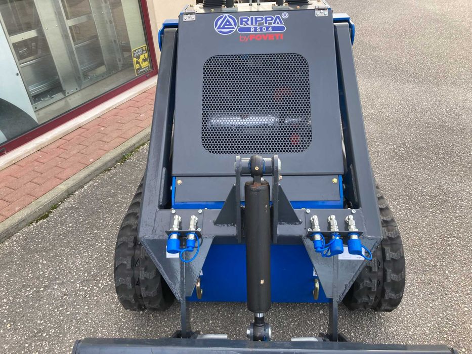 Mini pá carregadora RIPPA motor KUBOTA