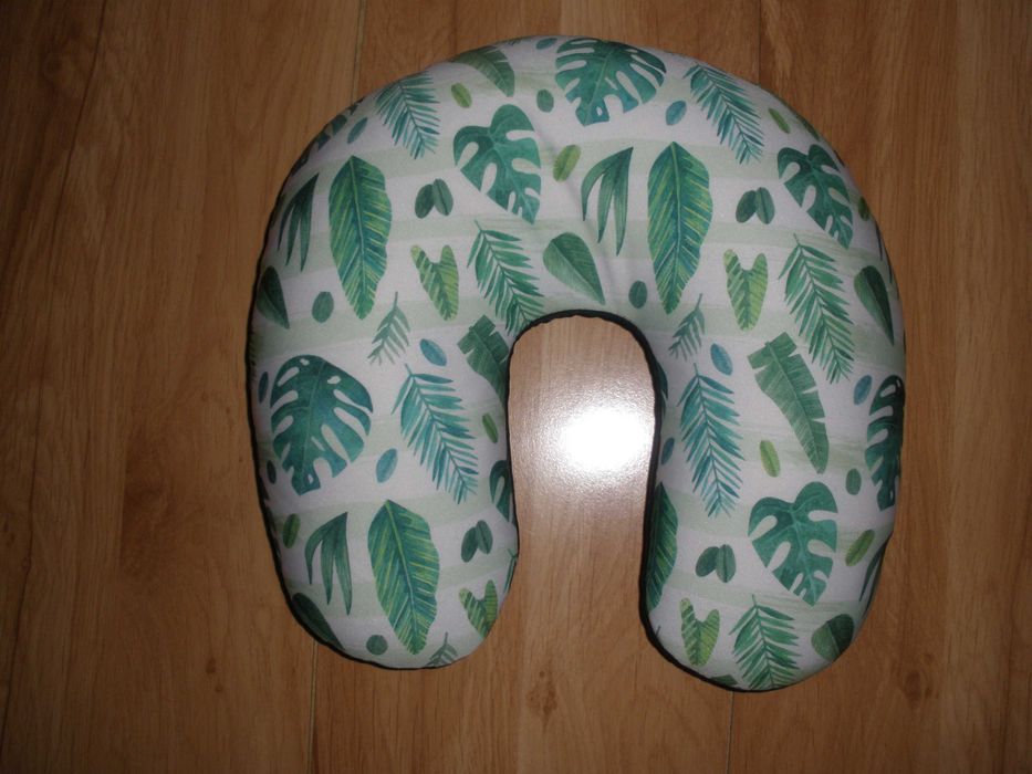 подушка шейная новая