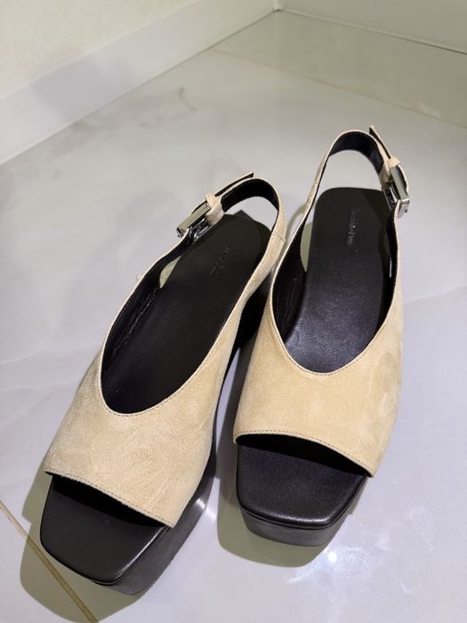 Босоніжки Massimo Dutti