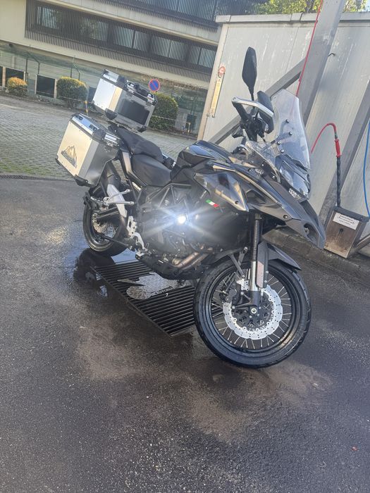 Benelli trk 502x