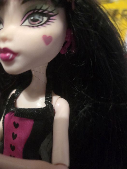 Draculaura die-ner