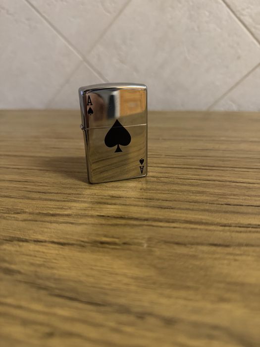Zippo Às de Espadas