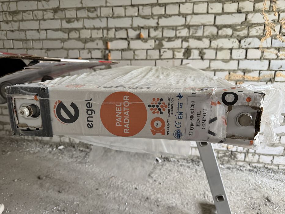 Продам два радиатора Engel