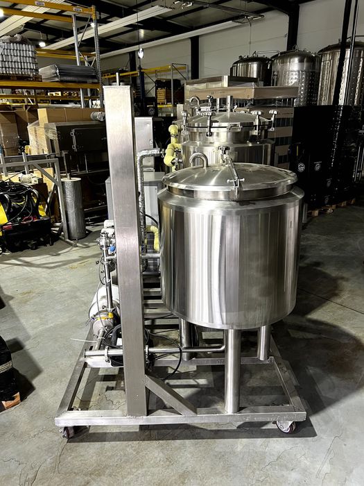 Na sprzedaż oferuję mobilny minibrowar 120l,