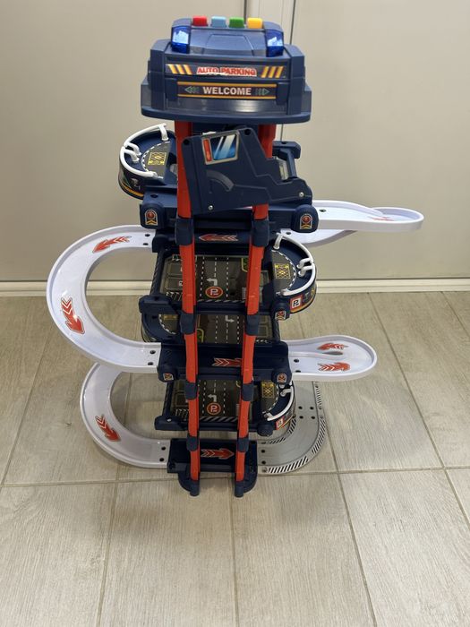 4 поверховий детский гараж, паркинг, трек , парковка