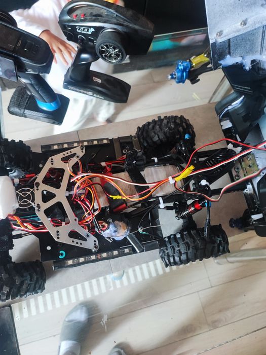 Autko Rc  plus baterie i piloty