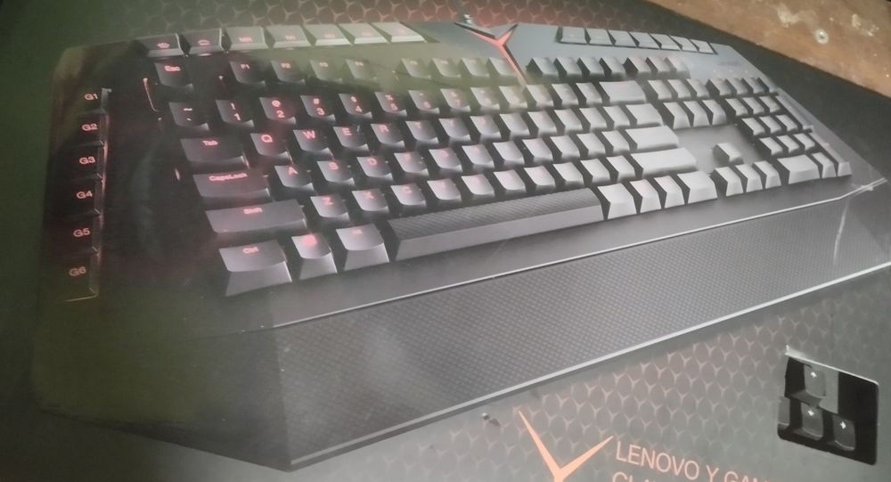 Lenovo клавиатура для ПК(игровая)