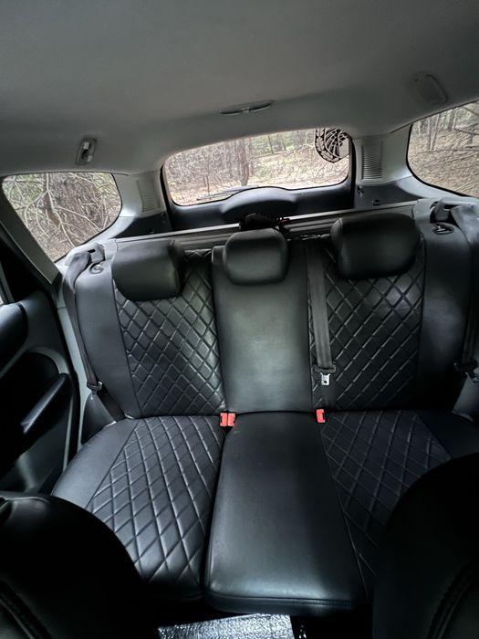 Ford Focus 2010 VIN WF0SXXGCDSAP57001 фото оголошення 13 з 22
