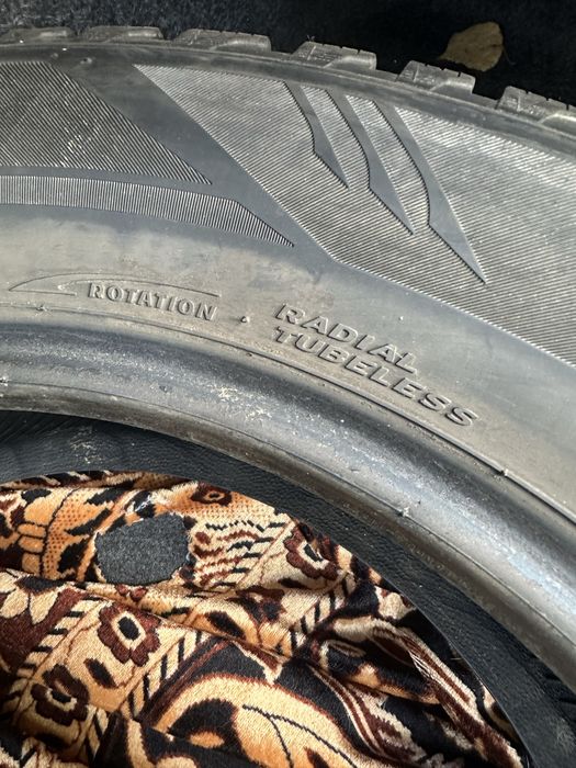 Коплект зимних шин 17 р 225/60