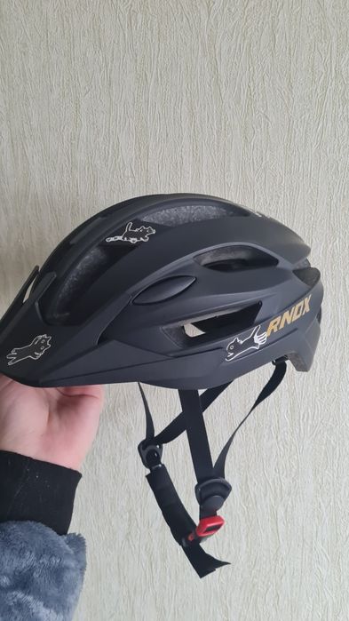 Велосипедний шолом