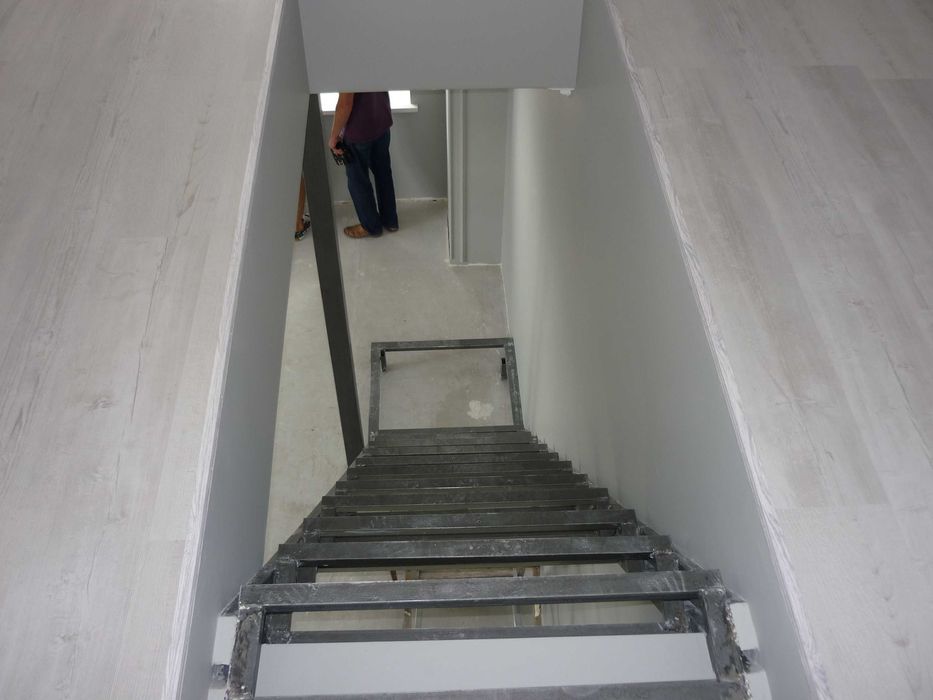 Продаж будинку  вул. Карнавальна р-н БМВ