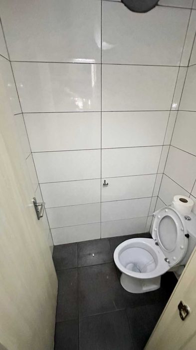 Без% Фото реал  н/ф 132м2 фасад 1пов зупинка гр.трансп. м Шулявка 14хв