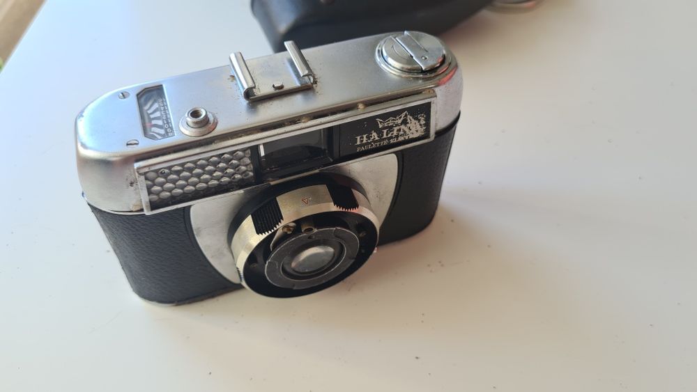 Maquina fotografica  vintage Halina paulette