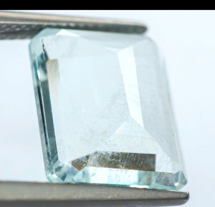 Água Marinha 7.74 ct cor Rara