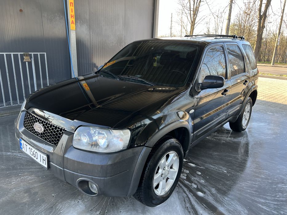 Форд ескейп 4WD надійний та практичний
