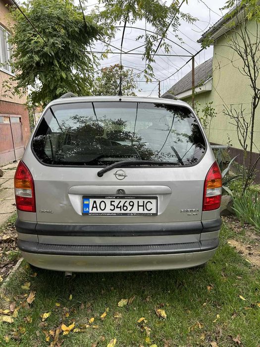 Opel Zafira 1,8 benzin