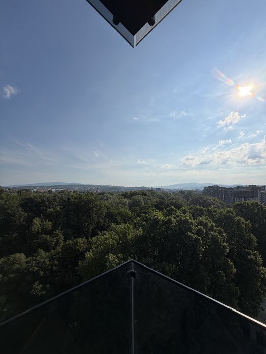 Продається стильна видова 3х кімнатна квартира в ЖК UZH Towers