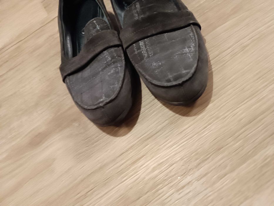 Loafersy Ryłko zamszowe 38 39 brązowe buty