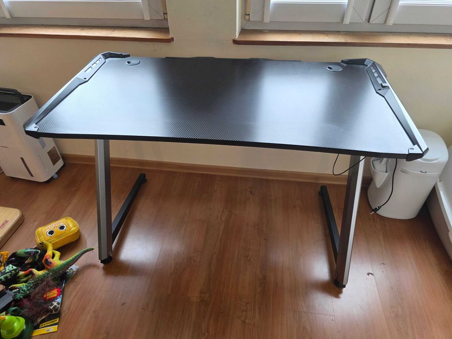 ULTRADESK RACER Biurko komputerowe