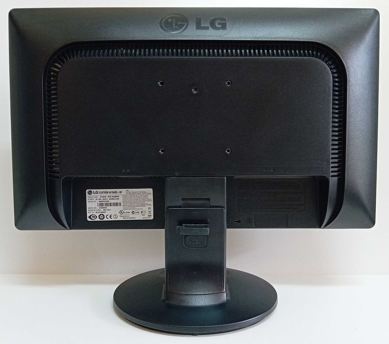 (LER DESCRIÇÃO) Monitor LG Flatron W1946S-BF 18.5" 1360x768