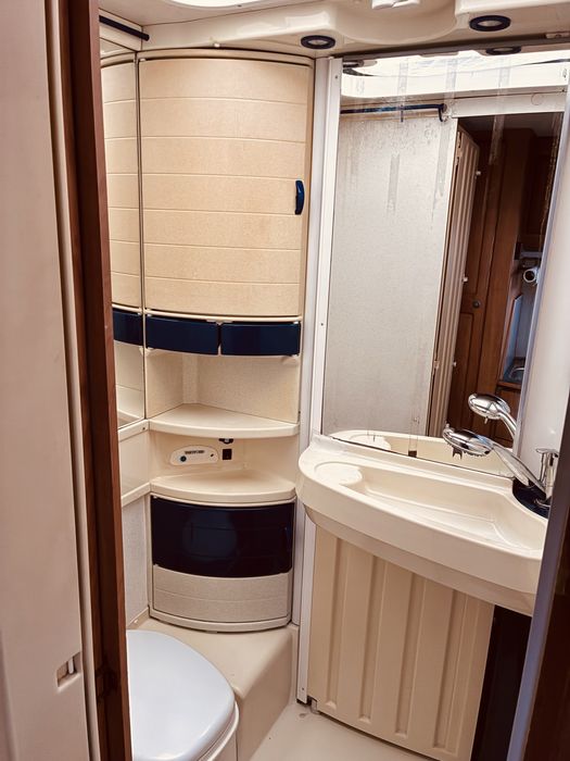 Autocaravana integral Hymer b524