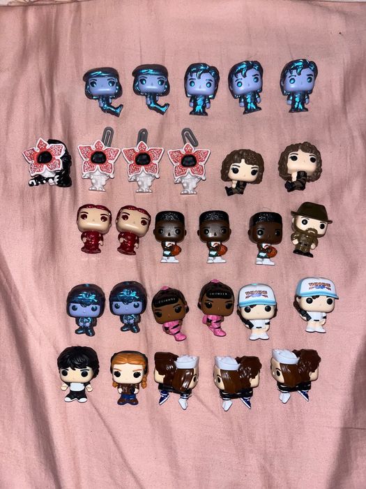 stranger things kinder joy