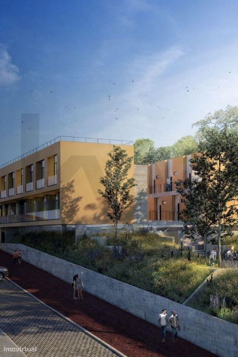 Apartamento T0 Novo com Lugar de Estacionamento na Quinta da Portela,