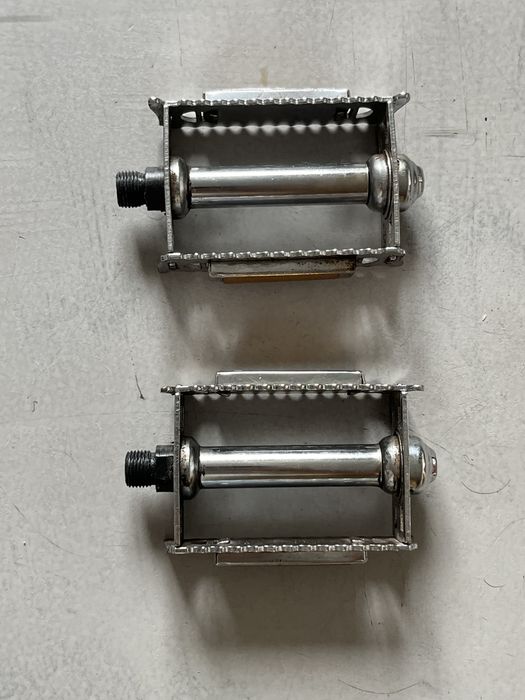 Pedais para bicicleta de touring ou de estrada