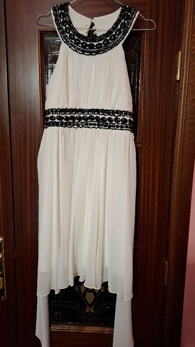 Vestido de gala branco curto