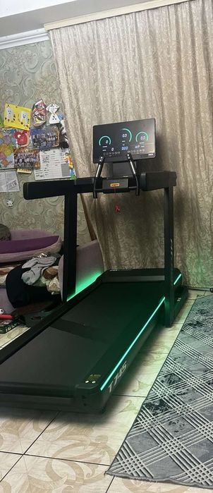 Бігова доріжка FitLogic T745