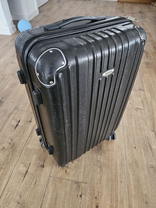 Średnia Walizka ~70L Benzi