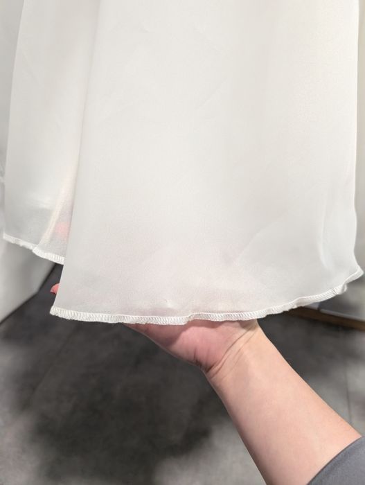 Delikatna suknia ślubna