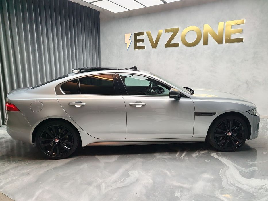 Jaguar XE P300 AWD Aut. Sport