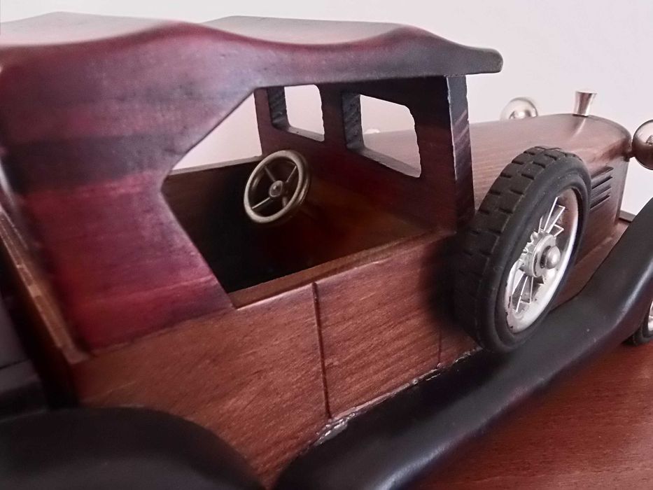 Carro madeira antigo
