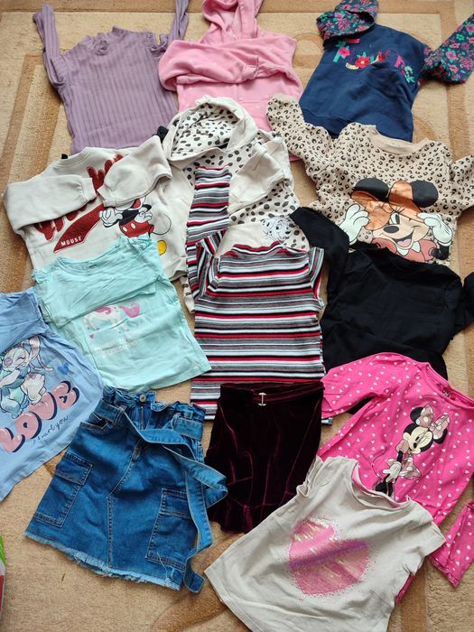 Вещи и обувь 28 размер  бесплатно на девочку 4-5 лет