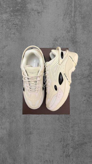 Raf simons x adidas cylon 21