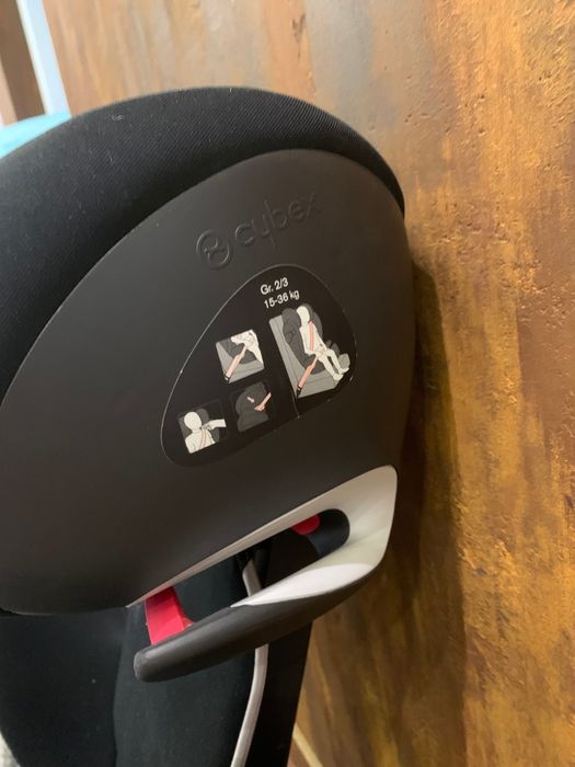 Автокрісло Cybex Solution M-fix для дітей віком від 3 до 12 років