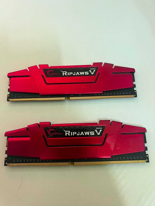 AMD Ryzen 7 5800X NOWY + X470 AORUS + 16GB G.Skill + Thermaltake 600W