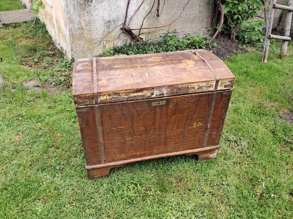 Drewniana antyczna duża skrzynia/kufer