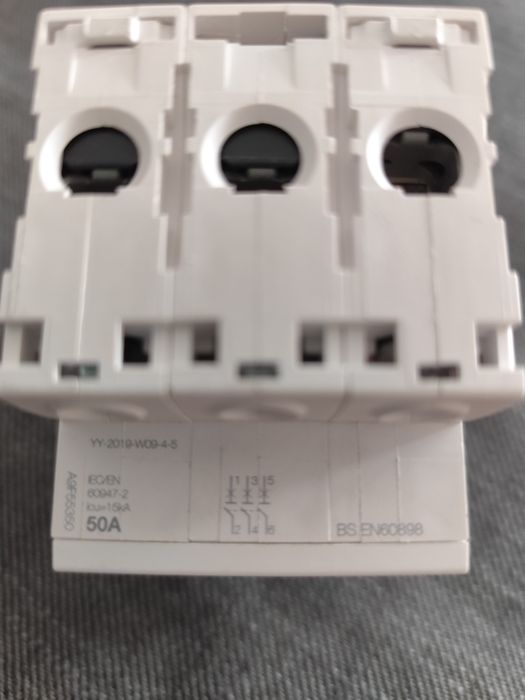 wyłącznik nadprądowy Acti9 iC60H 3P 50A D Kod: A9F55350 Schneider