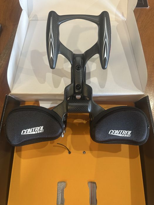 Controltech Aero Cockpit Plus – Carbon TT/Tribike | Impecável + Pads