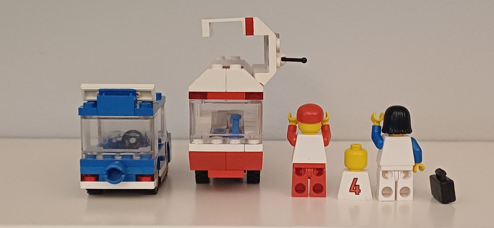 Lego Classic Town - 6590 Vacation Camper