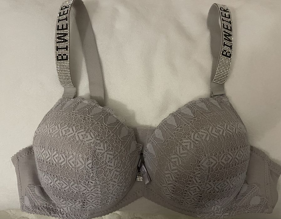 Бюстгальтер на пуш ап 80В