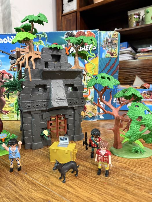 Playmobil Adventure 9429 plus dinozaury i policja