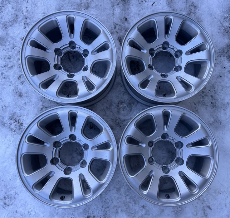 Литые диски r15 6x139.7 ET-10 Nissan/Chevrolet/Mitsubishi/Opel/Toyota
