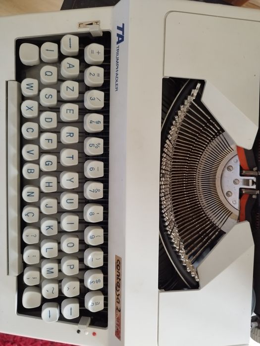 Máquina escrever Contessa 2 deluxe