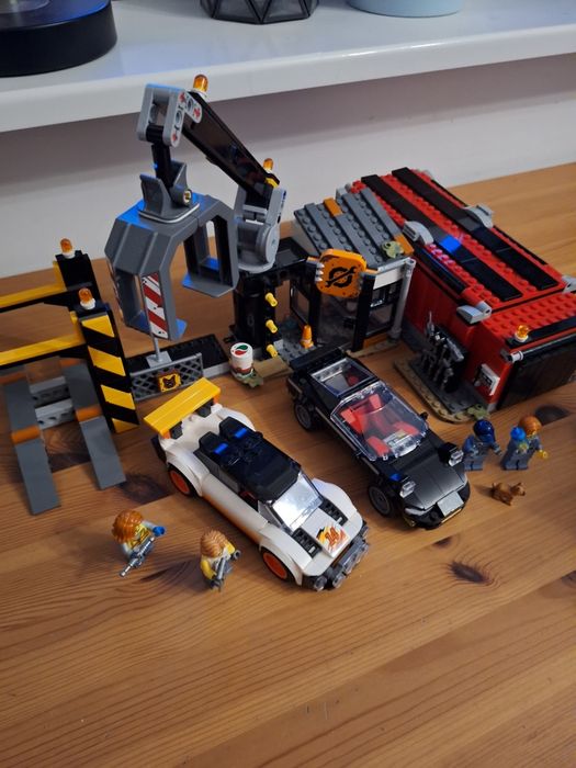 LEGO 60472 City Złomowisko z samochodami