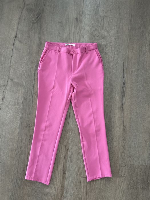Różowe spodnie kant cygaretki chinosy Sinsay XS
